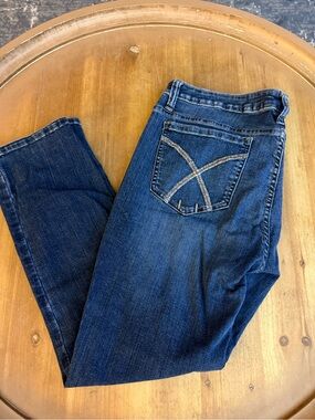 Wrangler Women's Dark Blue Straight Leg Jeans with Embroidered Back Pocket